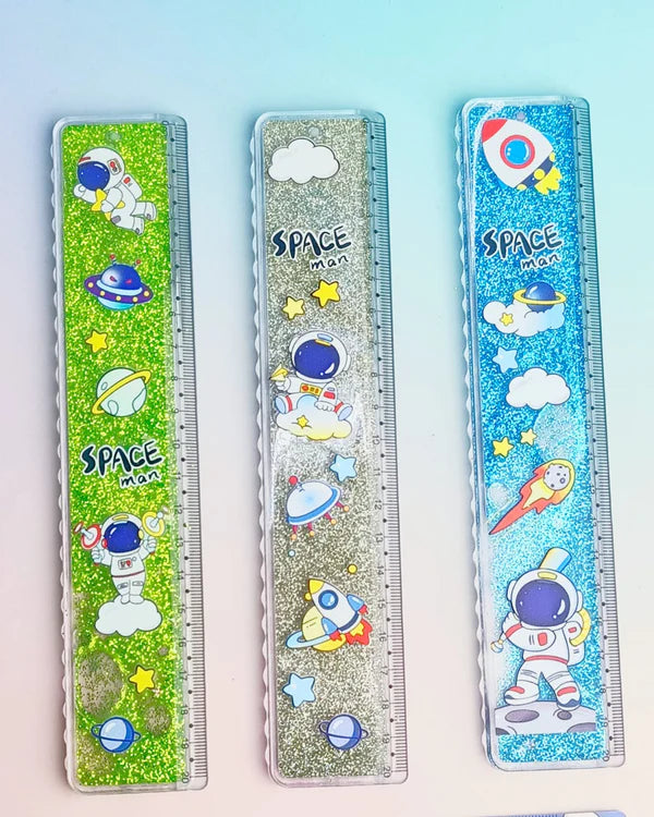 Scale with shimmery Water - 8 Inch